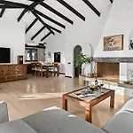 Karat Villa La Armonia