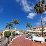 2 Wings Tenerife - Apartment Chayofa