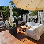 Paradise View Family Apartment By Altamarhomes