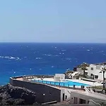 Atlantic View.Apartment.3 Pools. Terraces. Wifi