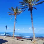 Parque Santiago 2 En Playa De Las Americas