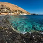 Encantador Estudio Con Terraza Privada Y Espectaculares Vistas Al Mar En Costa Del Silencio, Cerca De Los Cristianos