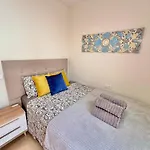Sunshine Apartment With Sea Viev