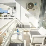 Stylish Studio With Ocean View And Pool, Ponderosa, 322