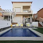 My Island Escape - Sea Views - Private Pool, Sauna