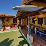 Adeje - Twinfin Hostel & Surf Yoga Camp