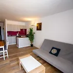 The Great Palm Apartment