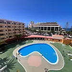 Seaview And Sunset Modern Apartment