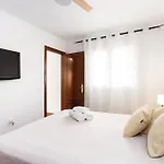 Elegante Y Luminoso Piso Recien Reformado
