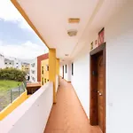 Elegante Y Luminoso Piso Recien Reformado