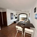 Apto Boca Cangrejo Netflix,Parking,Aire Acondicionado Y Rent Car