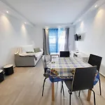 Flower Apartment