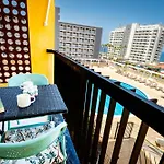 32 Bright Copacabana Ocean View Free Wifi