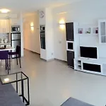 Apartment Avenida Ernesto Sarti 10