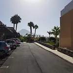 Oasis La Caleta