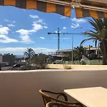 Marina Palace - Calle El Horno