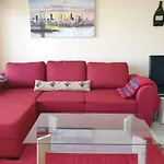 Cosy Well Located Apartment With Swimming Pool Tenerife