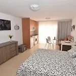 Ático Studio+Terraza+Wifi ilimitado+Satélite
