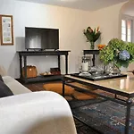 Casita En Guamasa