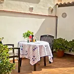 Apartamentos Buganvilla