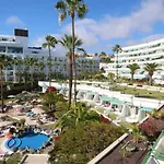 Luxury Apartments In First Beach Line With Pool