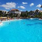Duplex Apartment No 4, Close To Sea And Beach, Heated Pool, Aircondition, Wifi