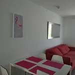 Cozy Apartment Malibu Park