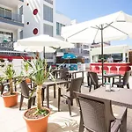 Arena Suites
