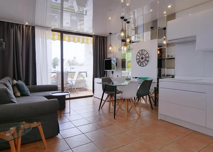 Beach Life 365 Apartment