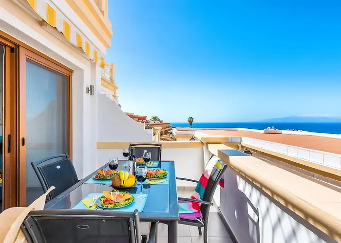 B16 Windsor Park, Exclusive Sea View, Heated Pool