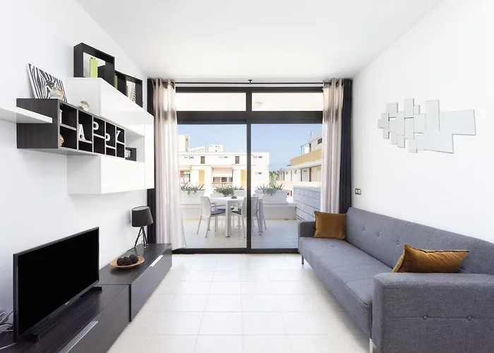 Top Location In Las Americas With Pool - Hemeras Boutique Homes