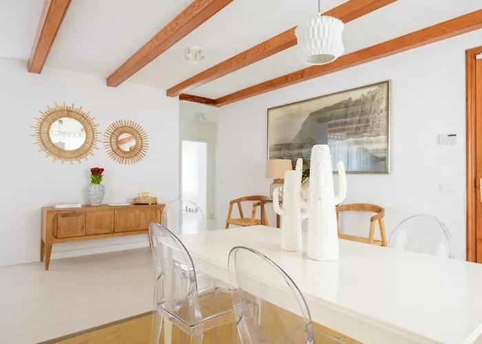 The Cliff Apartment - Comfortable & Friendly 3 Bedroom Apartment - Los Gigantes