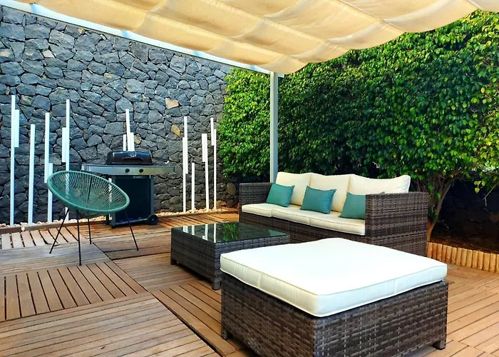 Duplex With Sea Views, Garden And Terrace