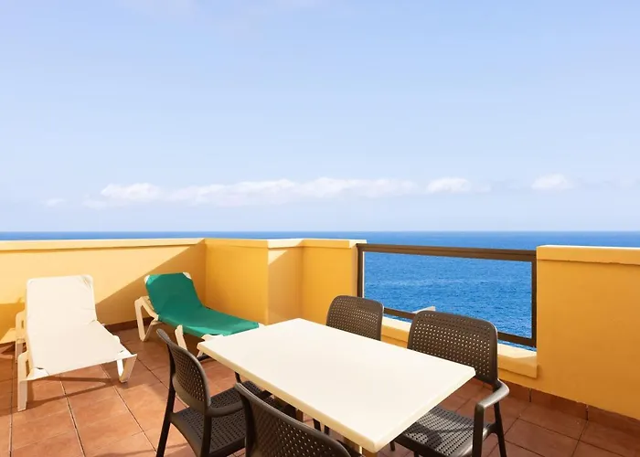 Live Faro Poris House