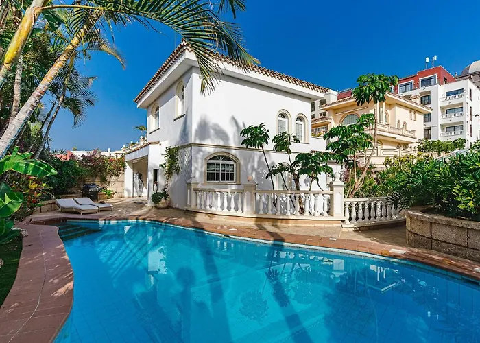 Luxury villa El Duque