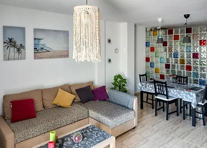 Casa La Sonrisa Shared House