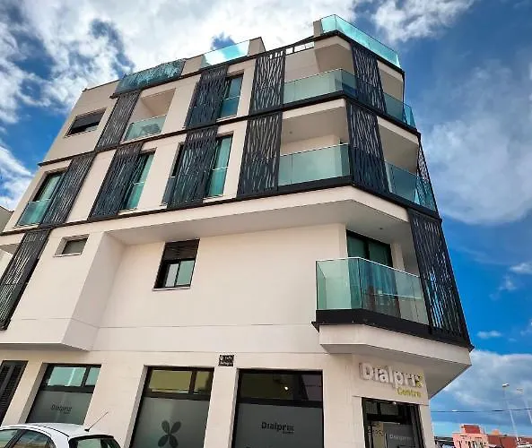 A Brand New Apartment 60M From The Ocean :)