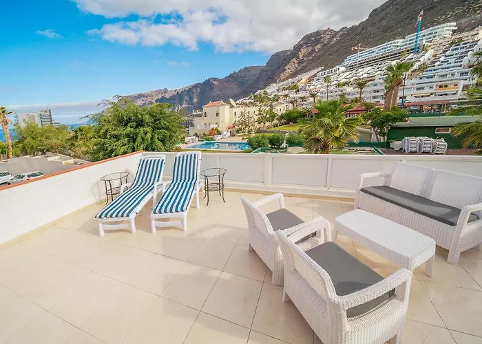 HIBISCO Holiday Home Los Gigantes