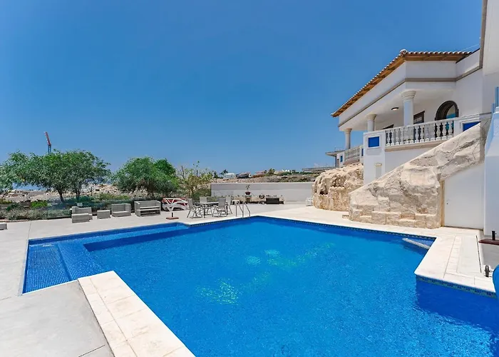 Luxury Villa Nautilus Heated Pool Spa