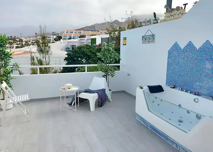 Jacuzzi Suite, Sueno De Pakito