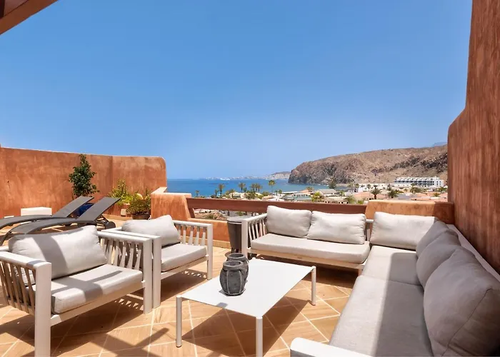 Adjona 2-2 Penthouse Sea View & Jacuzzi 2B