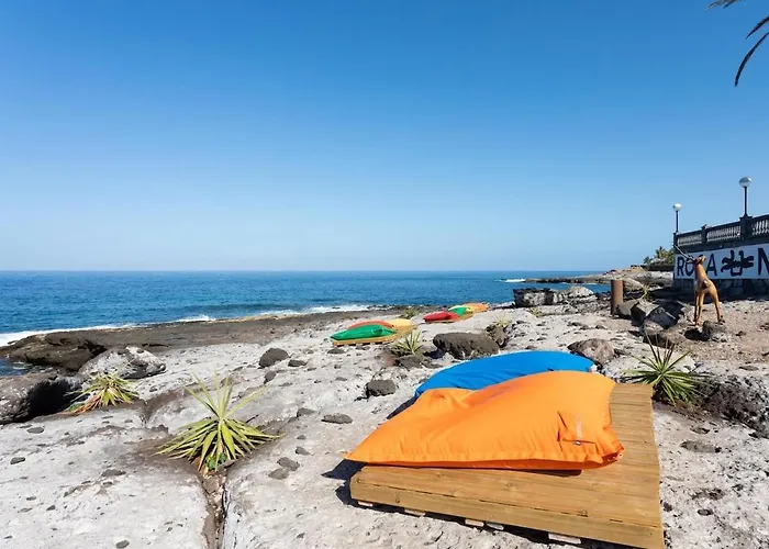 Lightbooking Marina Palace Tenerife