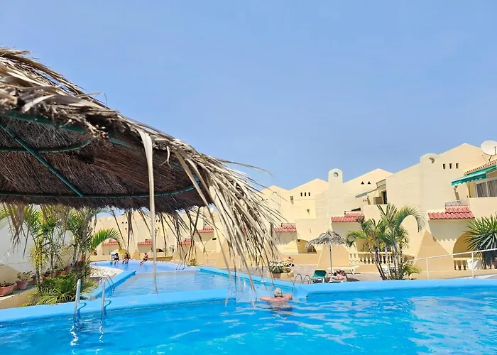 HOLIDAYS APARTMENTS TENERIFE , Playa de Fañabe