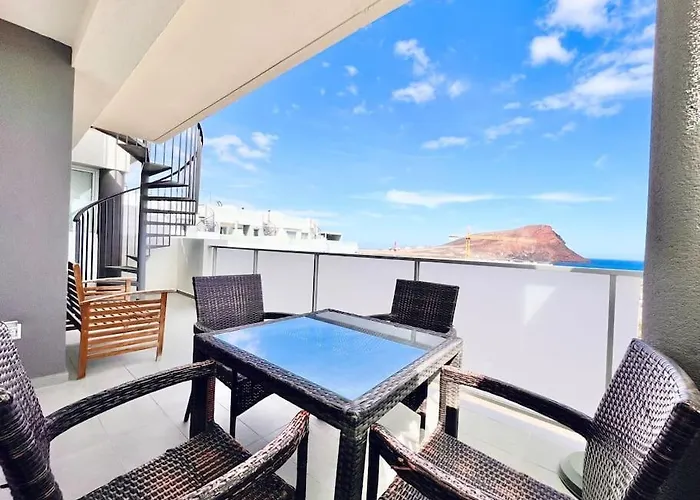 Sea View 2-Bedrooms Apartment