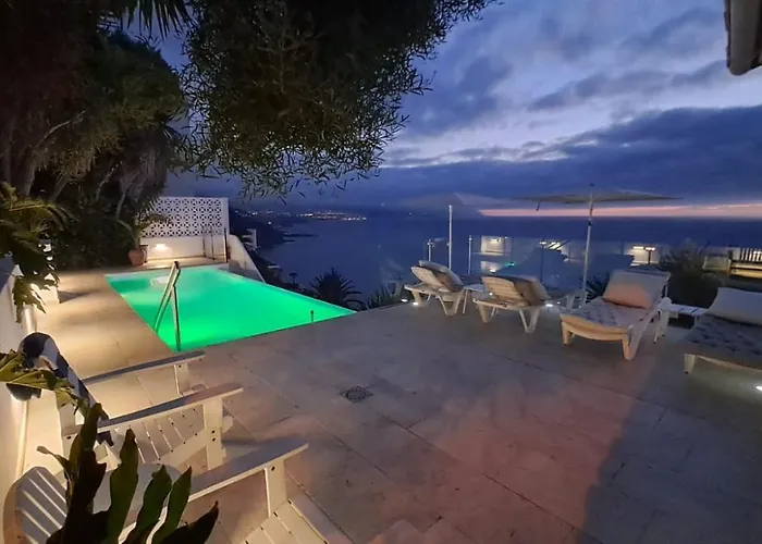 The Cliff Casa Marag