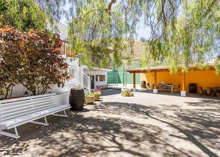 Casa Con Jardin Para Familias Y Grupos