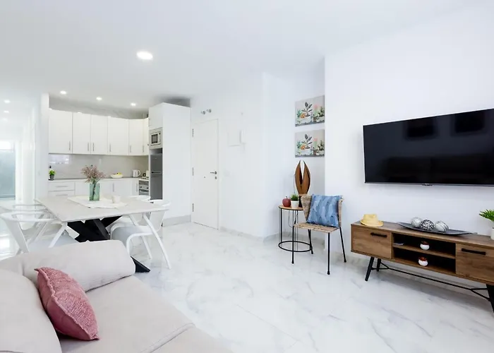 2 Moderno Edificio Emilia