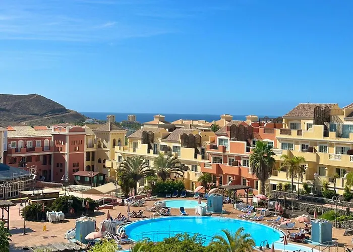 Sunset Apartment 3 & Heated Pool