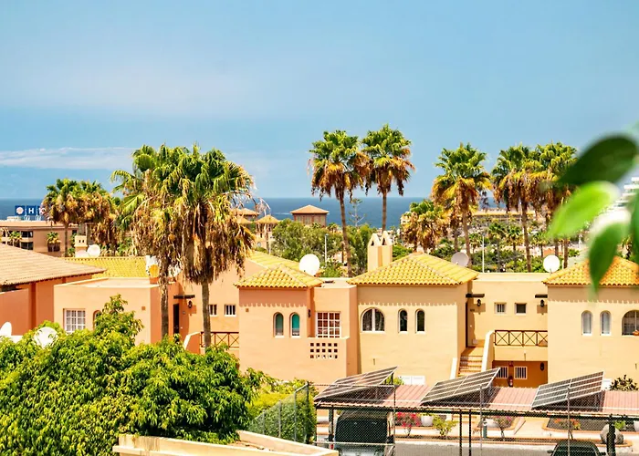 El Duque Comfortable Apartment