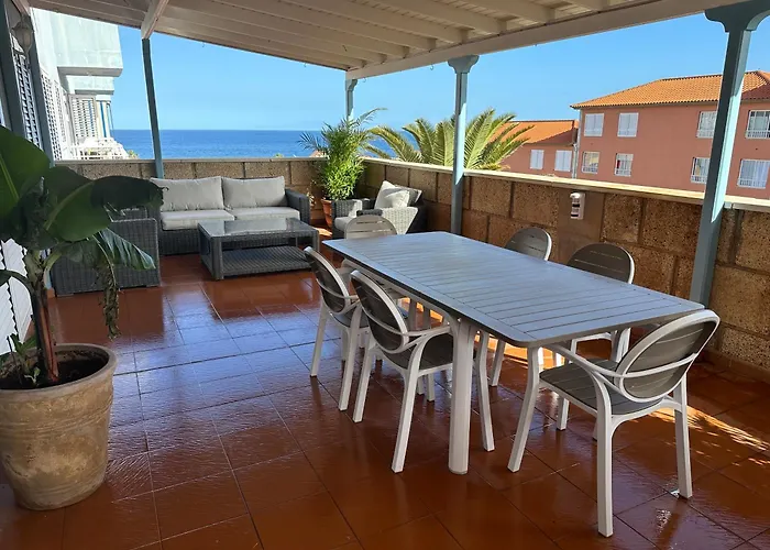 Luminoso Apartamento Con Amplia Terraza Y Vistas